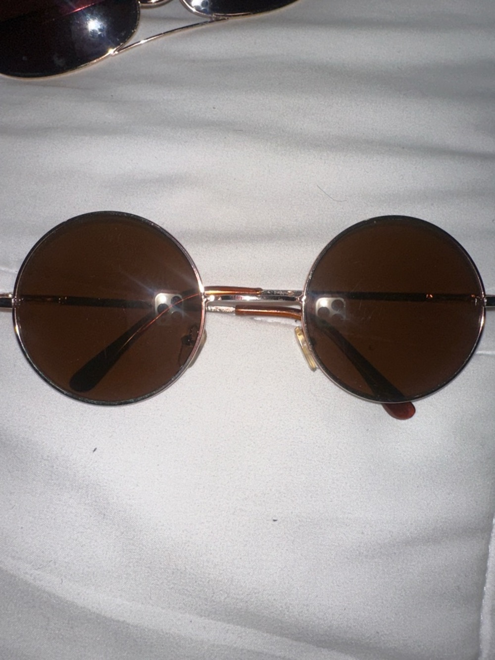 Round Brown Lens Men's Sunglasses - Gold Frame